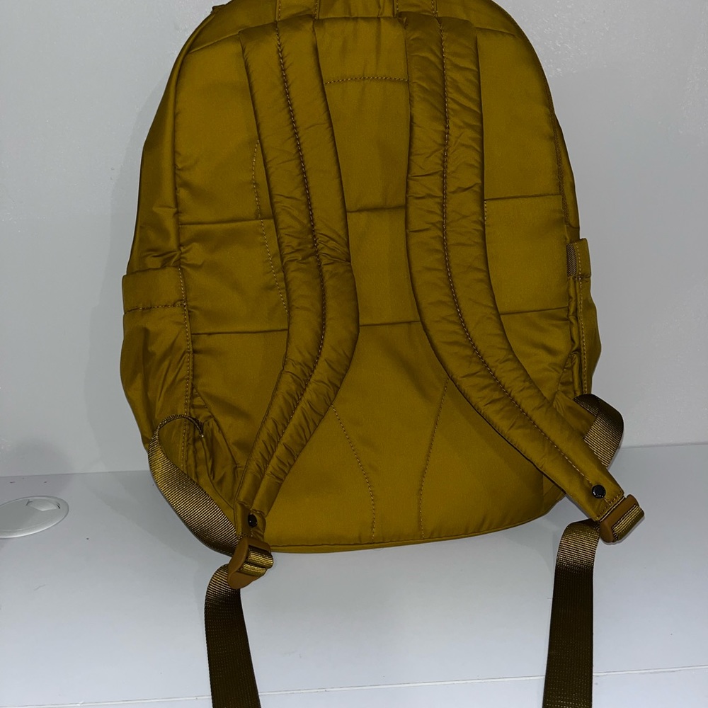 Lululemon backpack - Picture 3 of 6